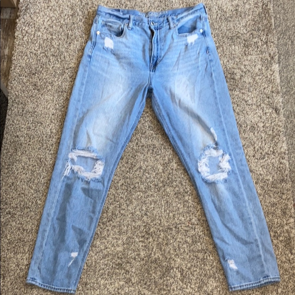 American Eagle mom jeans